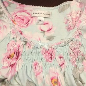 Miss Elaine nightgown XL